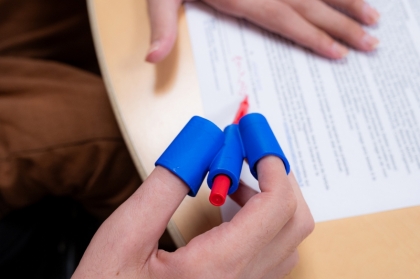 Aide technique support crayon